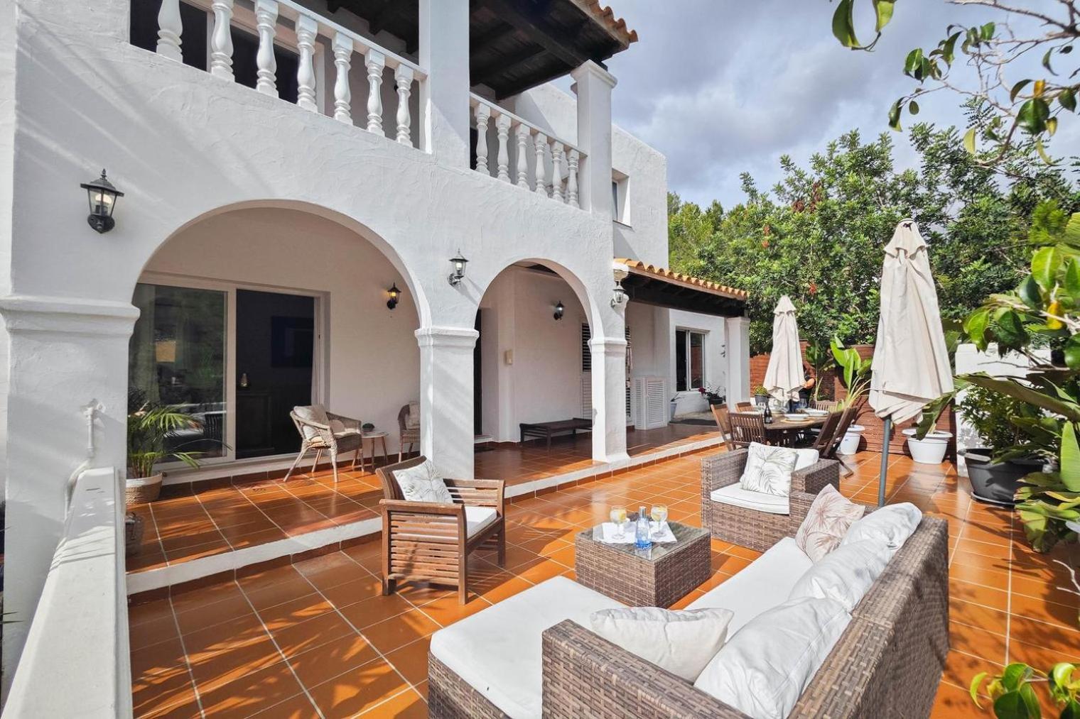 Villa Mercedes กาลายองกา ภายนอก รูปภาพ