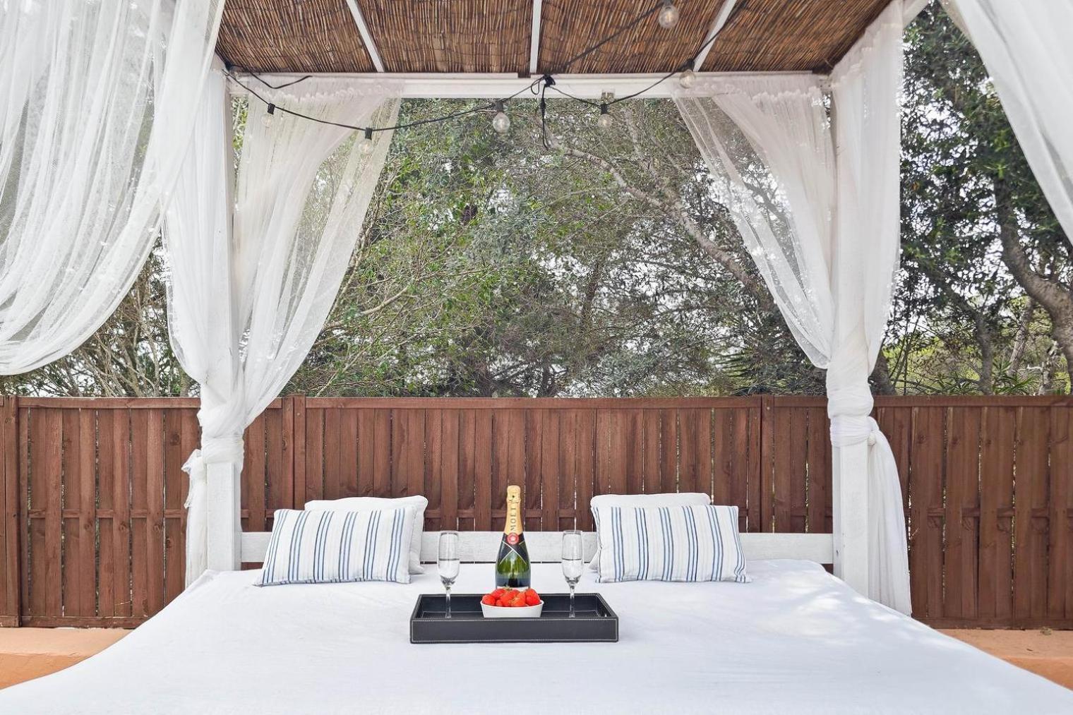 Villa Mercedes กาลายองกา ภายนอก รูปภาพ